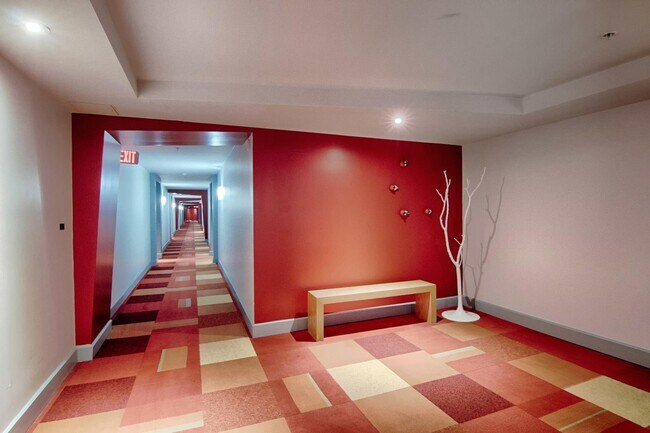 Building Photo - 1551 N Flagler Dr