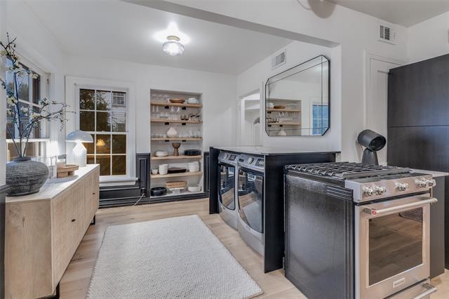 Building Photo - 6511 Gaston Ave