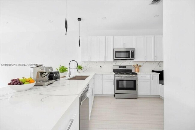 Building Photo - 10745 SW 217th St