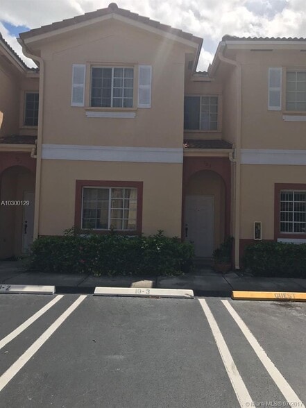 Building Photo - 8440 SW 150th Ave