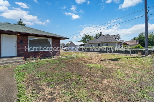 Building Photo - 1022 N Napa St