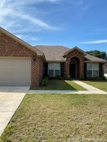 Building Photo - 608 George Dr