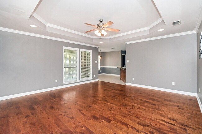 Building Photo - Theodore Beauty with Detached Garage