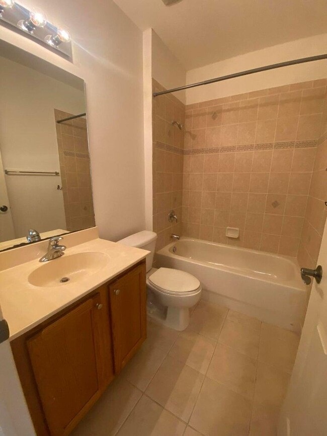 Building Photo - 410 Amador Ln