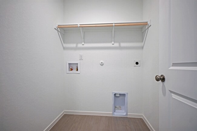 Building Photo - 308 Pacific Waters