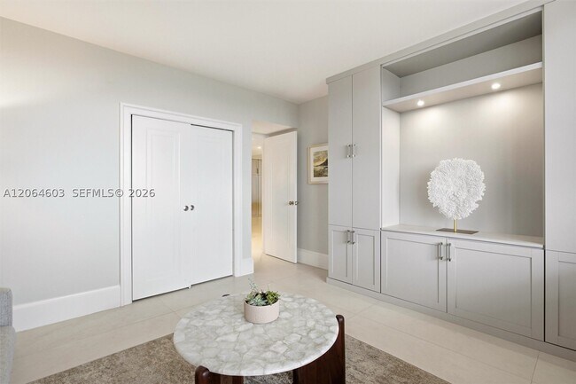 Building Photo - 5600 Collins Ave