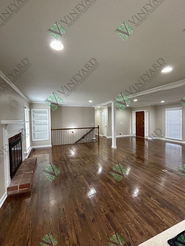 Building Photo - 1534 Collier Dr SE