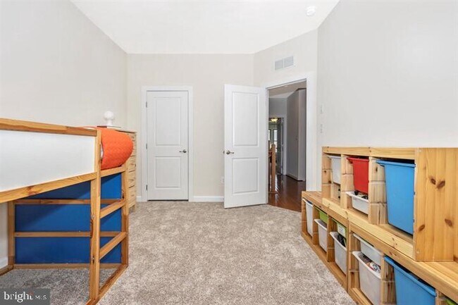 Building Photo - 9112 Kenway Ln