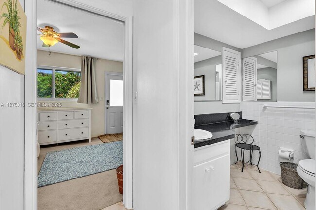 Building Photo - 2501 N Ocean Blvd