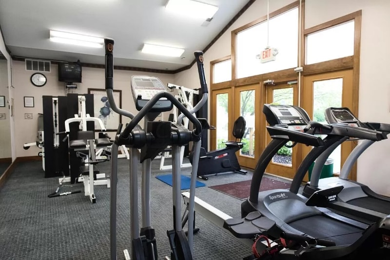 Building Photo - 6729 Meadow Creek Dr