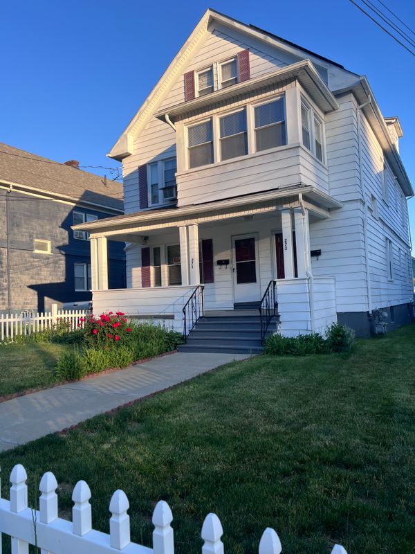 Building Photo - 271 Holcomb St