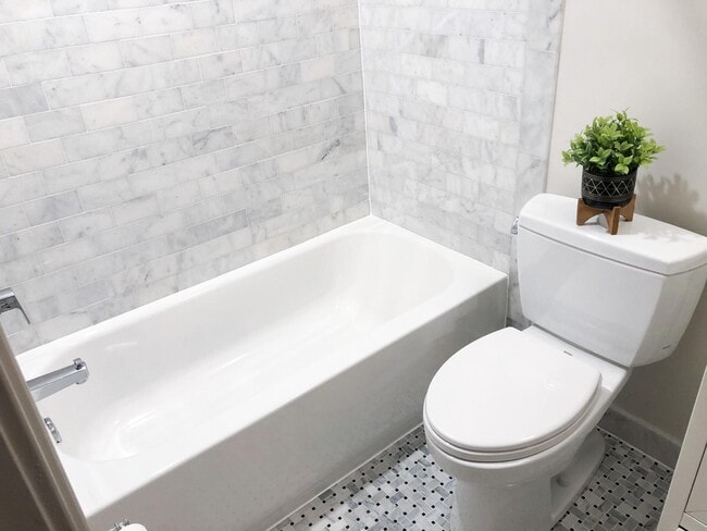 Building Photo - 1302 East Capitol St NE