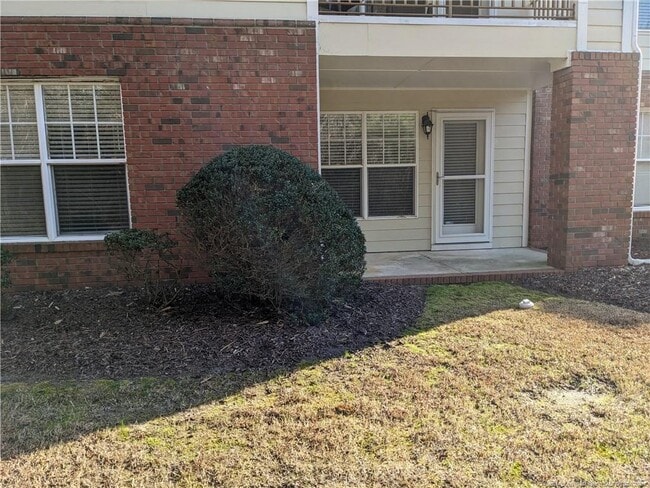 Building Photo - 401 Meadowland Ct
