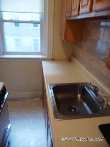 Building Photo - 1209 Boylston St