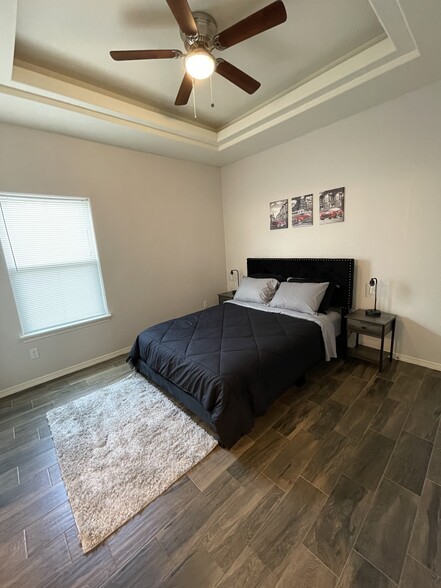 Building Photo - 2905 Javalina avenue