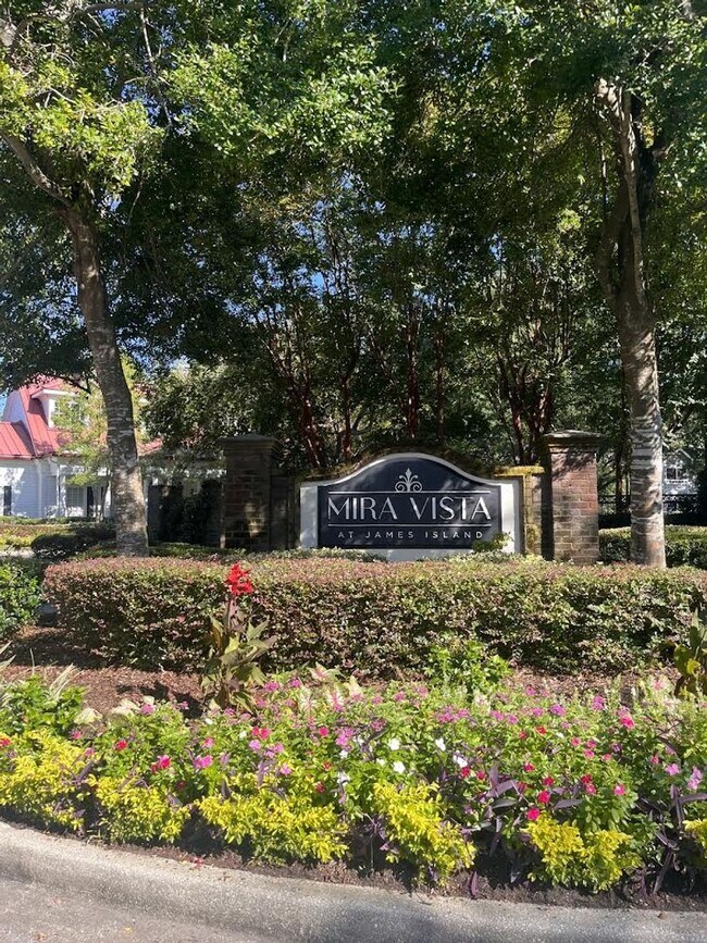 Building Photo - Stunning Two Bedroom Condo - Fully Furnished - Mira Vista - James Island