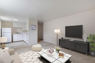 Building Photo - Stratford Apartments