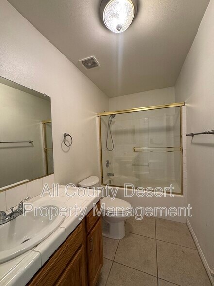 Building Photo - 28175 Avenida La Paz