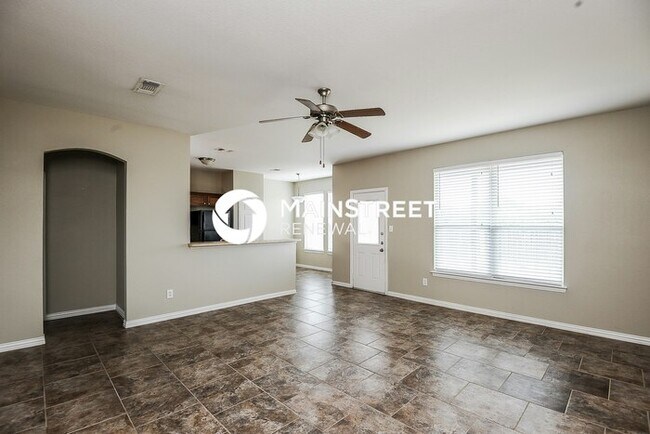 Building Photo - 3 Bedroom Pet-Friendly Home in Crowley, TX with Main Street Renewal