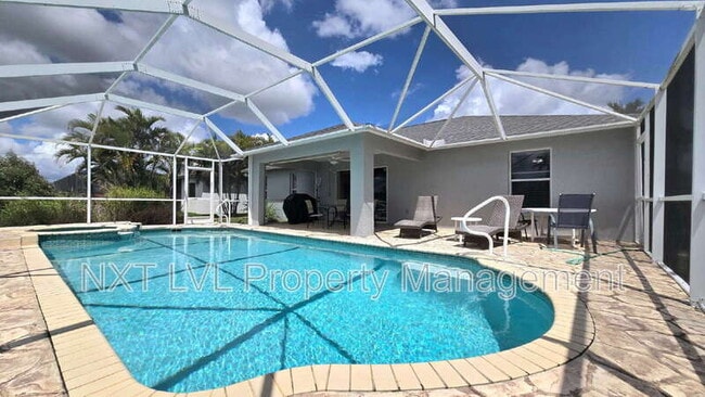 Building Photo - 4022 SW 12th Pl