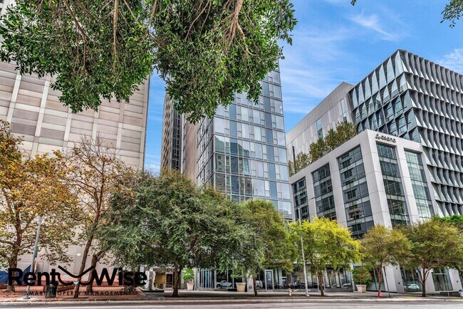 Building Photo - 631 Folsom St