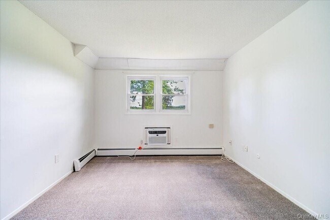 Building Photo - 37 Alpine Dr