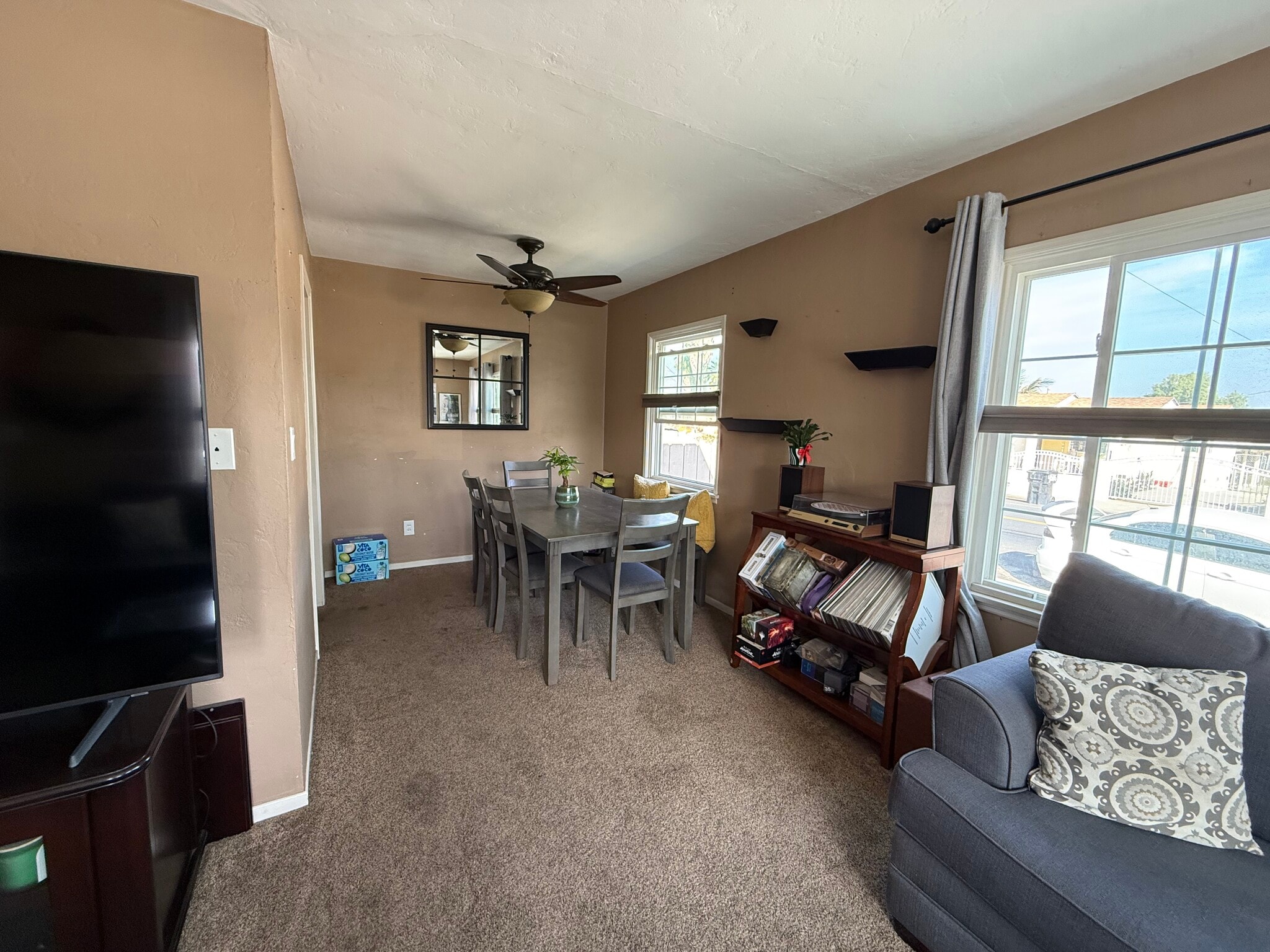 Building Photo - 504 S 46th St