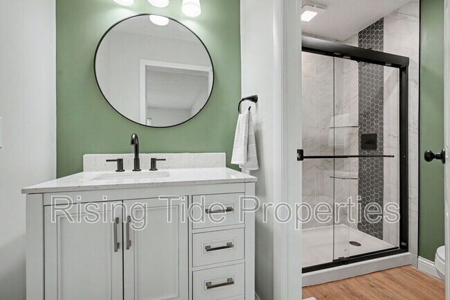 Building Photo - 2569 Richmar Dr