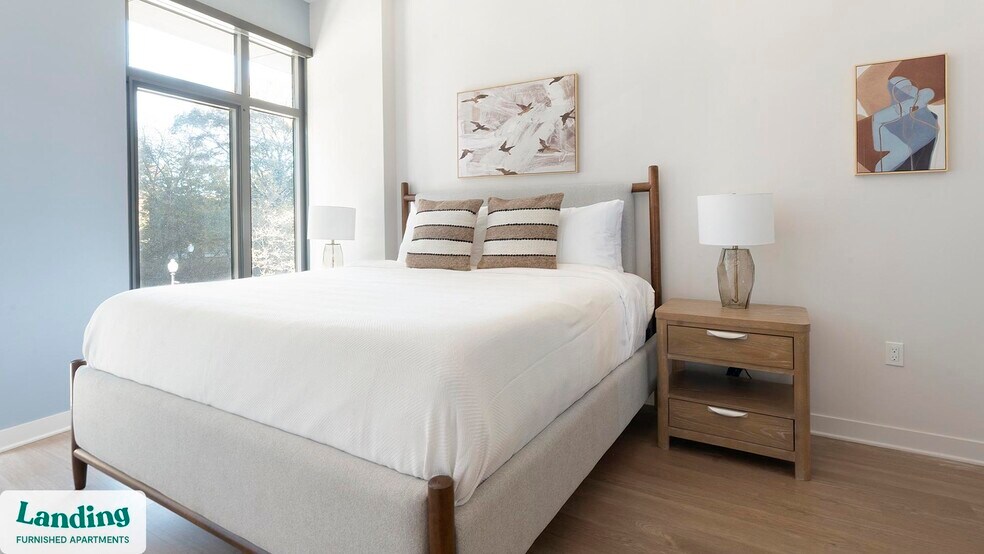 Building Photo - 350 Maple Dr SW