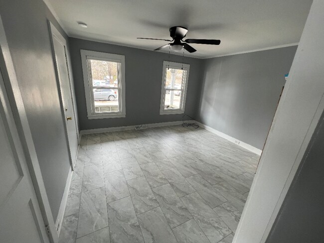 Building Photo - 96 Walworth St