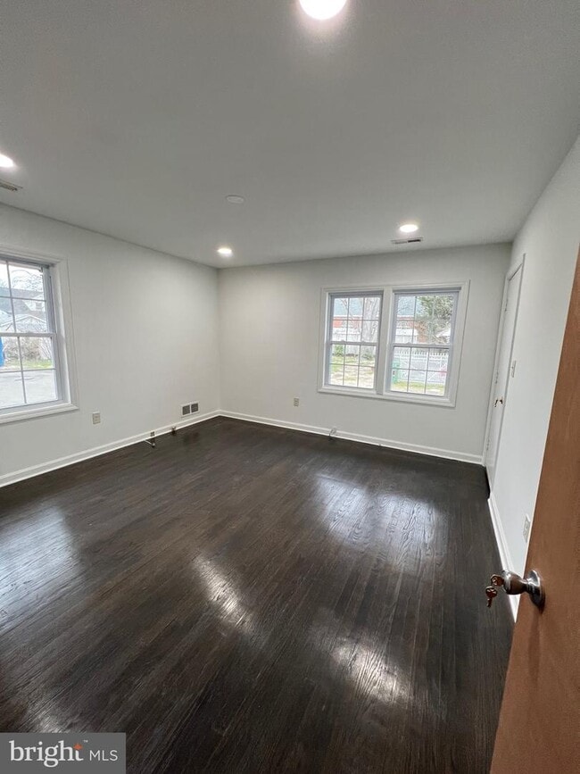 Building Photo - 13322 Occoquan Rd