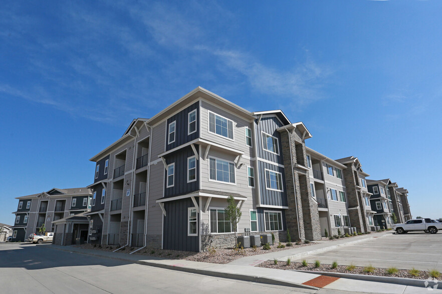 Building Photo - Promontory Apartments