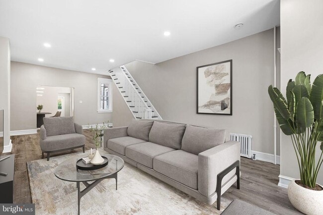 Building Photo - 2257 Ann St