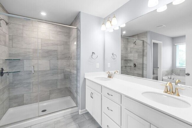 Building Photo - Modern Comfort, Effortless Living & Unbeatable Convenience in Northfield Crossing 3BR/2.5BA, 2 Ca...