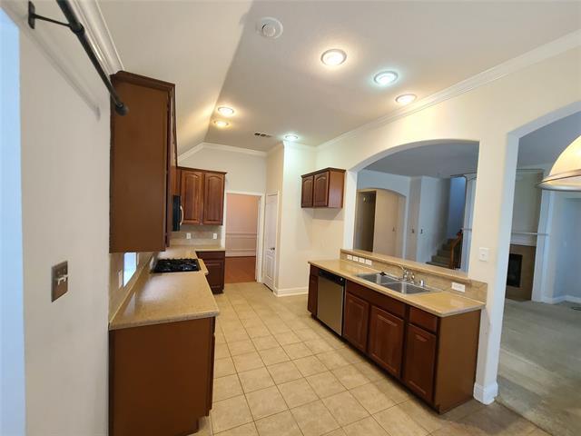 Building Photo - 9729 Stripling Dr