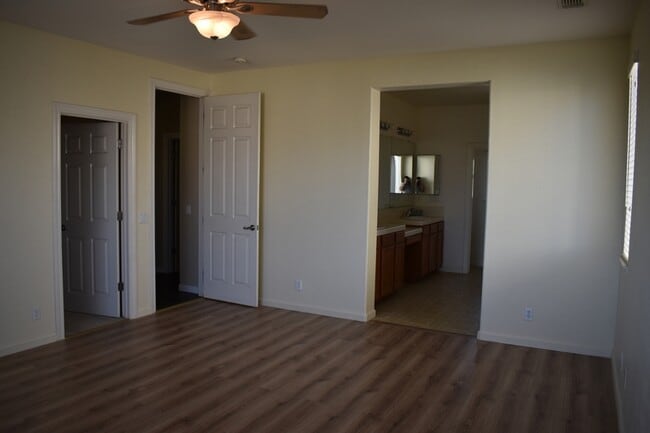 Building Photo - 870 Alabaster Ct