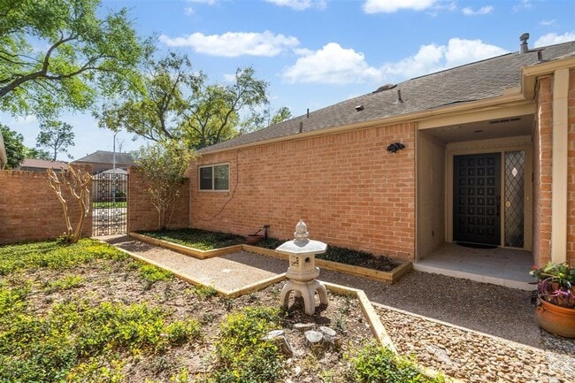 Building Photo - 318 W Fair Harbor Ln