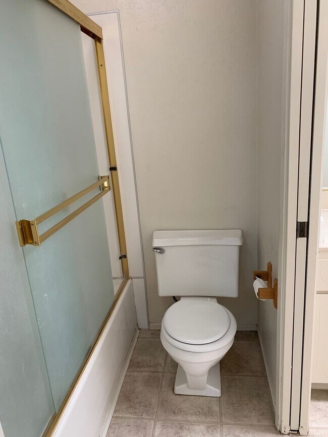 Building Photo - 1441001/60