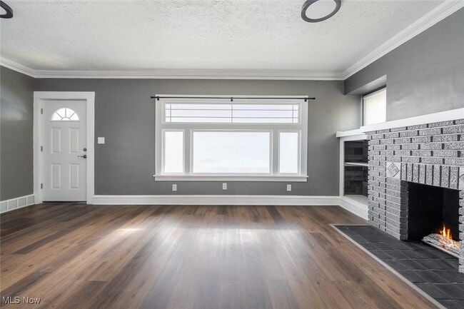 Building Photo - 3904 Ardmore Ave