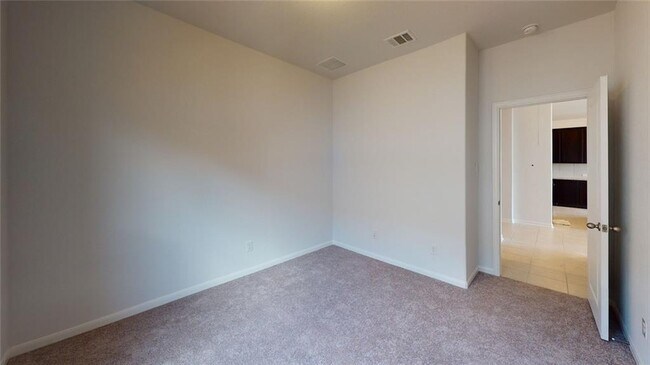Building Photo - 125 Camella St