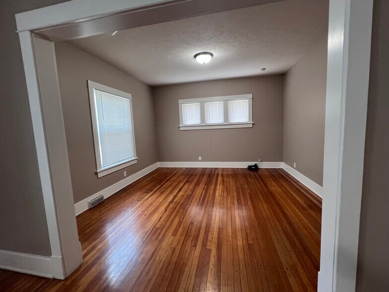 Dining Room - 1019 S 17th St
