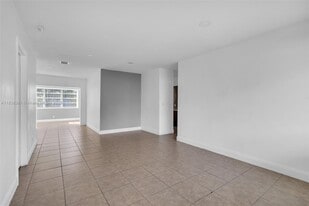 Building Photo - 3171 NW 16th St