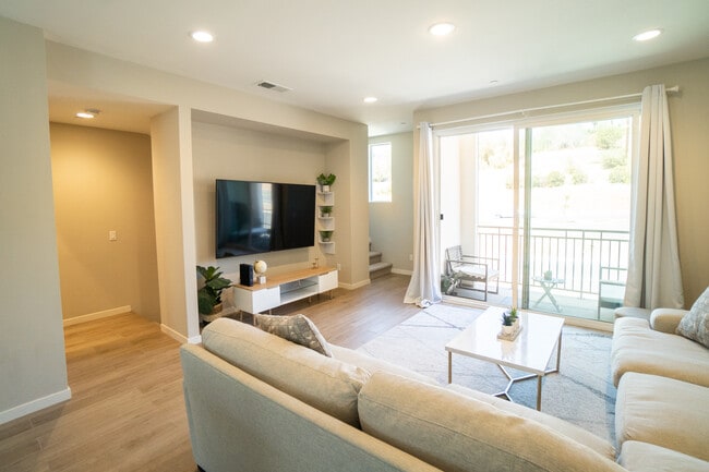 Building Photo - 2516 S Escondido Blvd