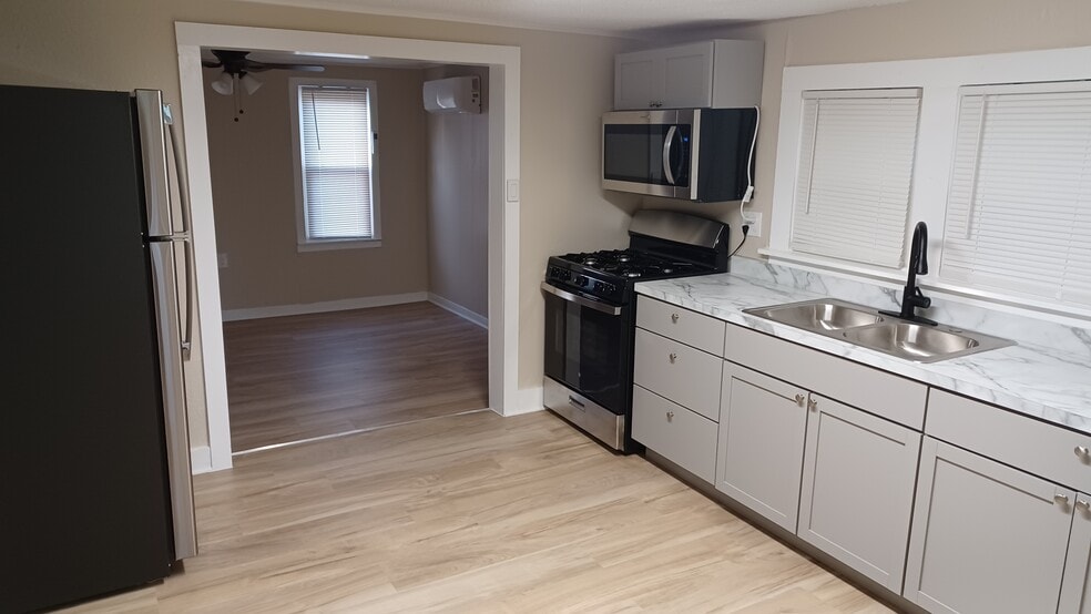 Kitchen to LR - 116 Railroad Ave