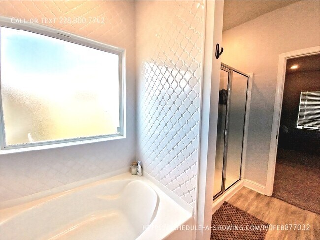 Building Photo - 5065 Fairbury Way