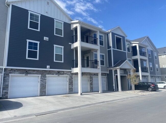 Building Photo - 3727 W 1530 N