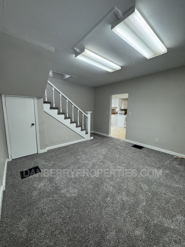 Building Photo - 929 Tiffin Ave