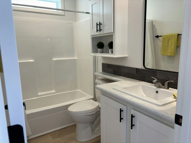 Building Photo - 7300 20th St