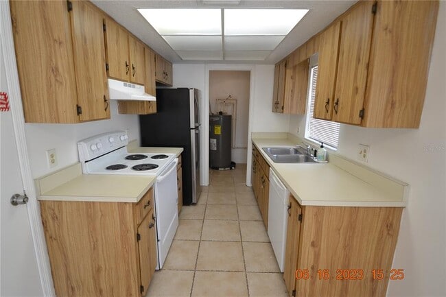 Building Photo - 409 Big Cedar Way