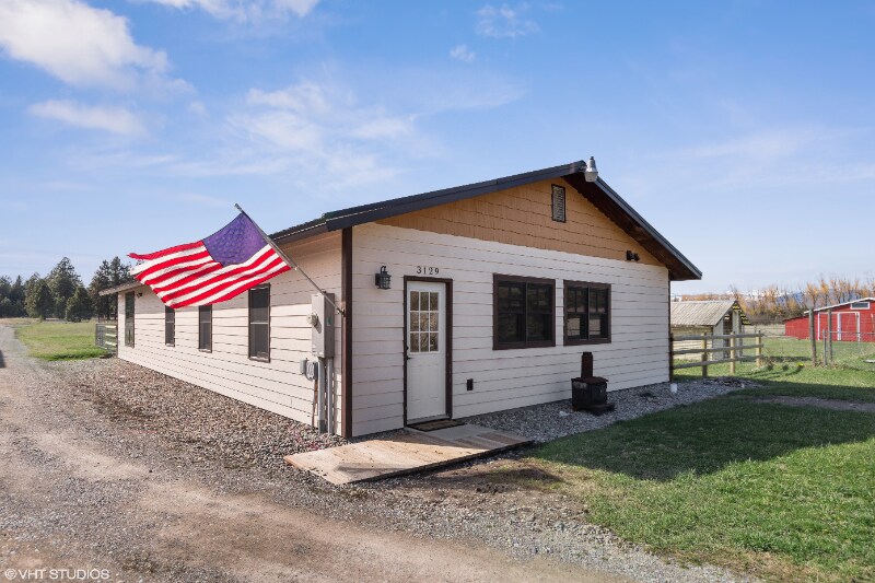 Building Photo - 3129 Montana Hwy 206